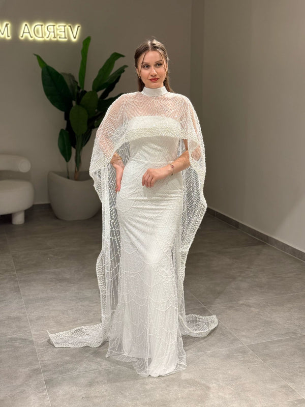 İrina Muadil Abiye